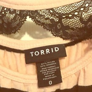 Peachy lace tank top from Torrid